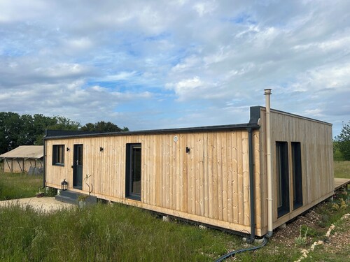 Aurelie: a beautiful new wooden vacation home in the Dordogne