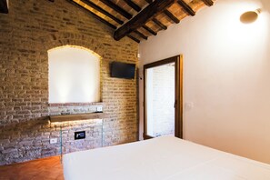 La Loggia | In-room safe, desk, laptop workspace, free WiFi - Materia Rooms San Gimignano (San Gimignano)