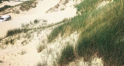 Sunny Studio a Few Minutes from the Beach and Dunes