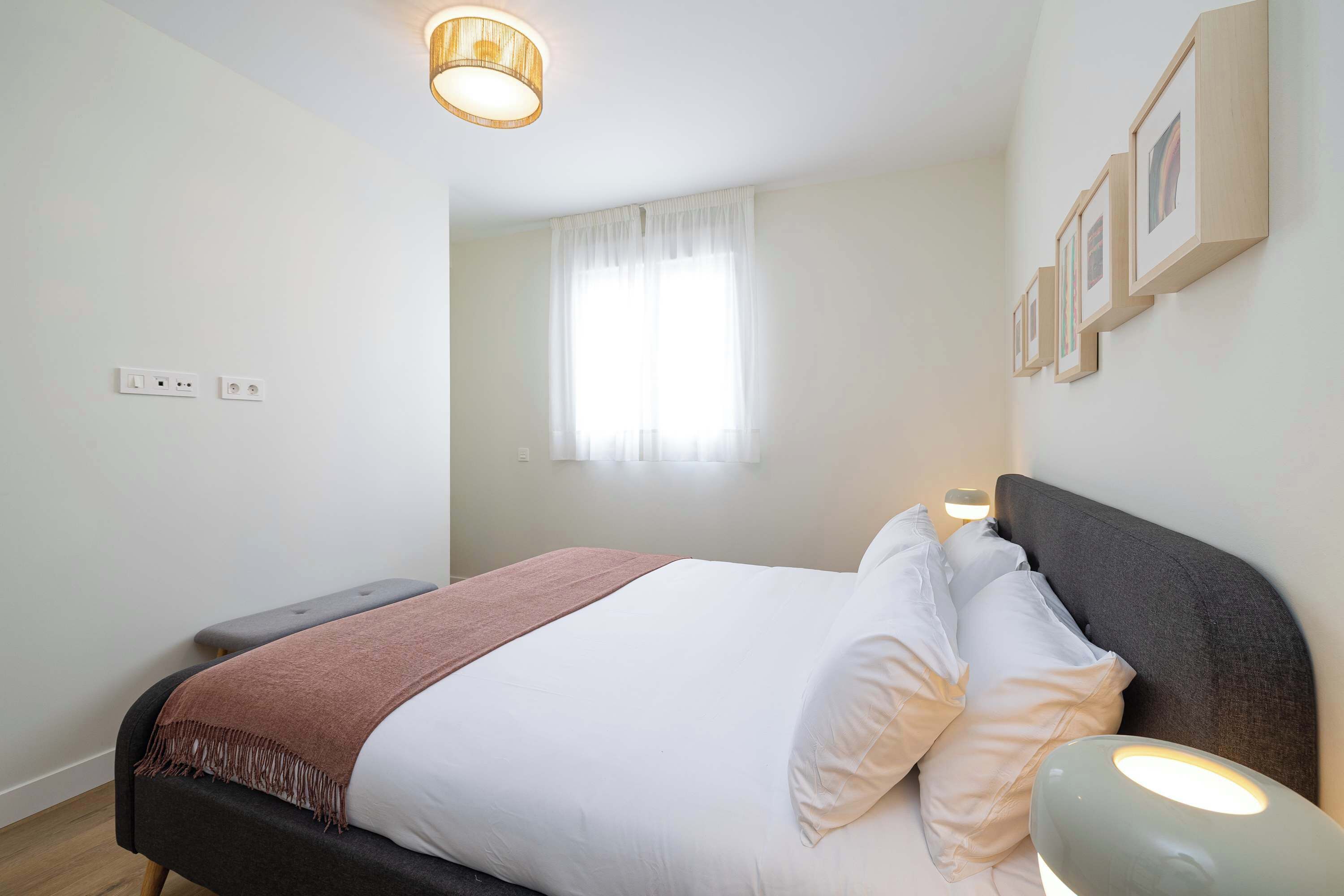 Iron/ironing board, travel cot, WiFi, bed sheets