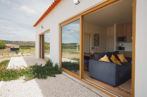 Pistachio Blue Villa, A Nature Retreat in Idanha-a-Nova