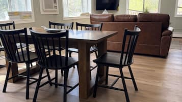 Family Loft, Non Smoking, Pets Allowed | Dining