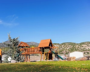 Exterior - Pleasant Valley RV (Howard)