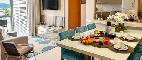Premium Apartment, Pool Access, Beach View | Room amenity