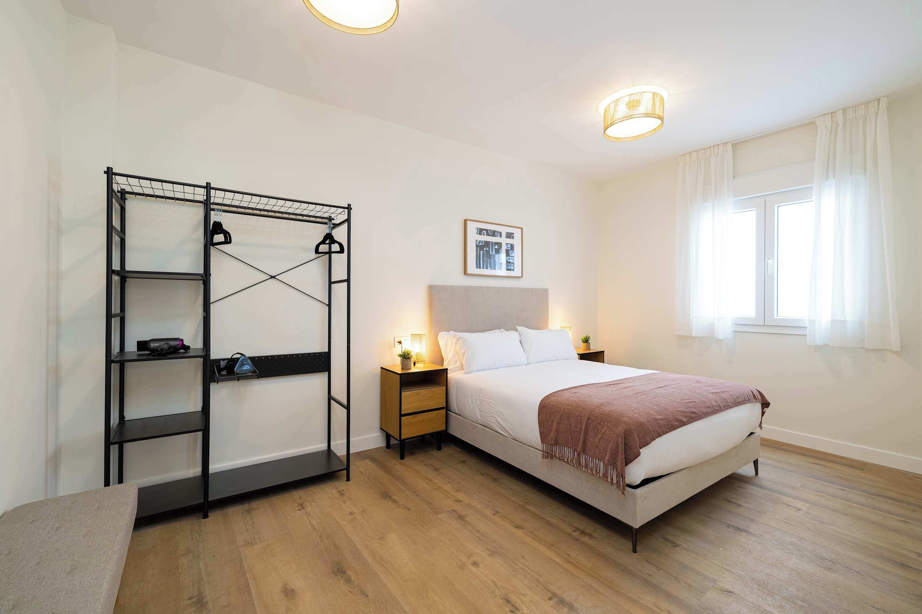1 chambre, fer et planche à repasser, lit parapluie, Wi-Fi