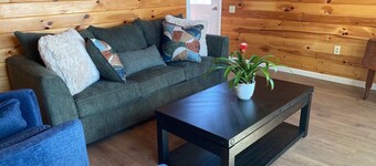 Newly renovated 2-bedroom Lake Champlain Cottage in Georgia, VT