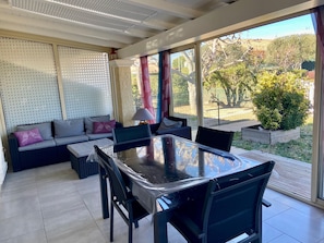 Dining - Villa Domitia with Pool and Tennis Court (Loupian)