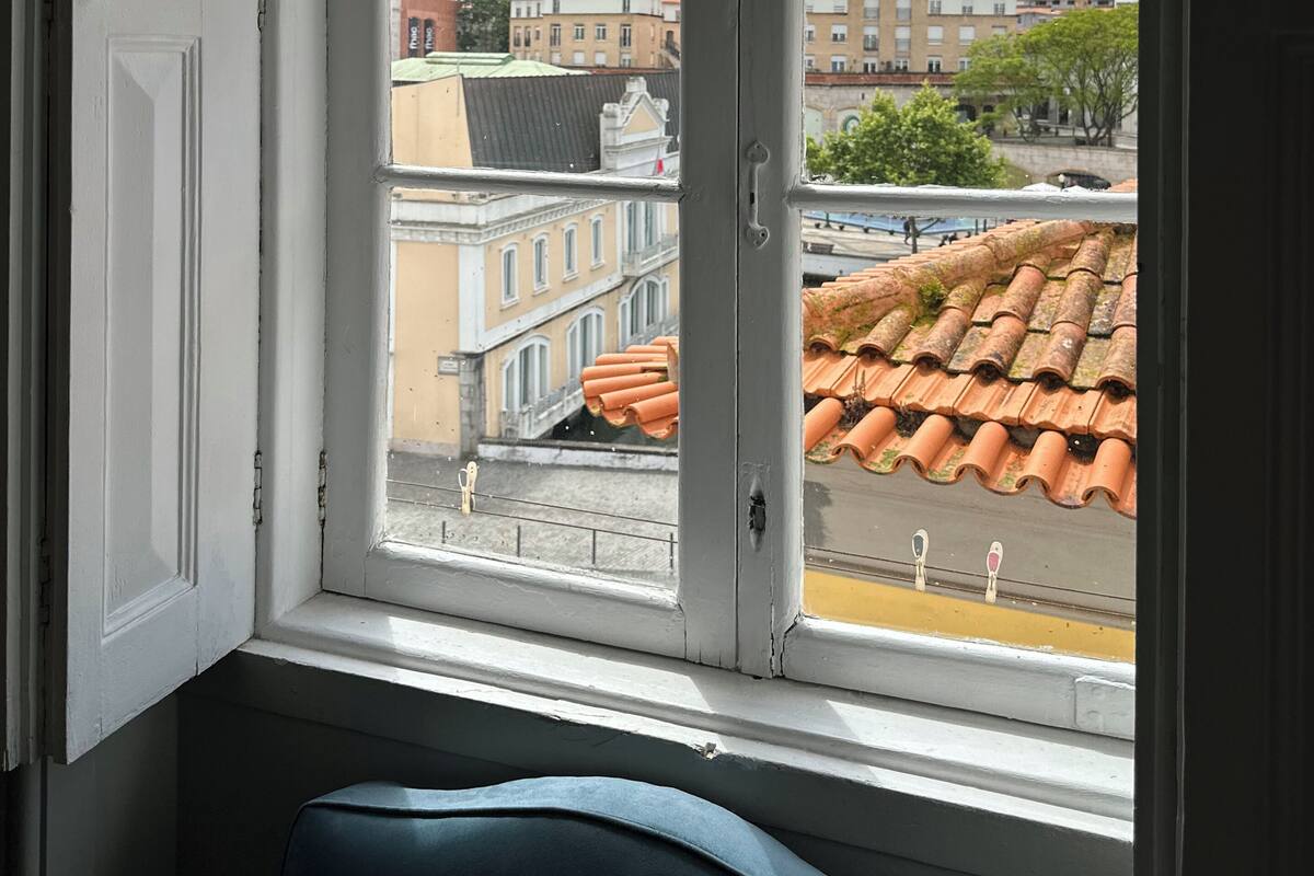 Shared Dormitory, Men only | WiFi (free), bed sheets