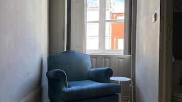 Shared Dormitory, Women only | Living area
