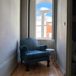 Shared Dormitory, Women only | Living area - A Beira Hostel (Aveiro)