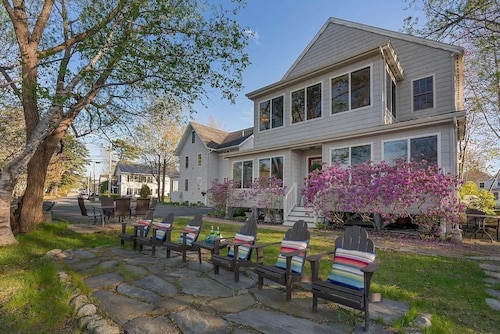 Private Coastal 2 BD Residence in Ocean Park ME