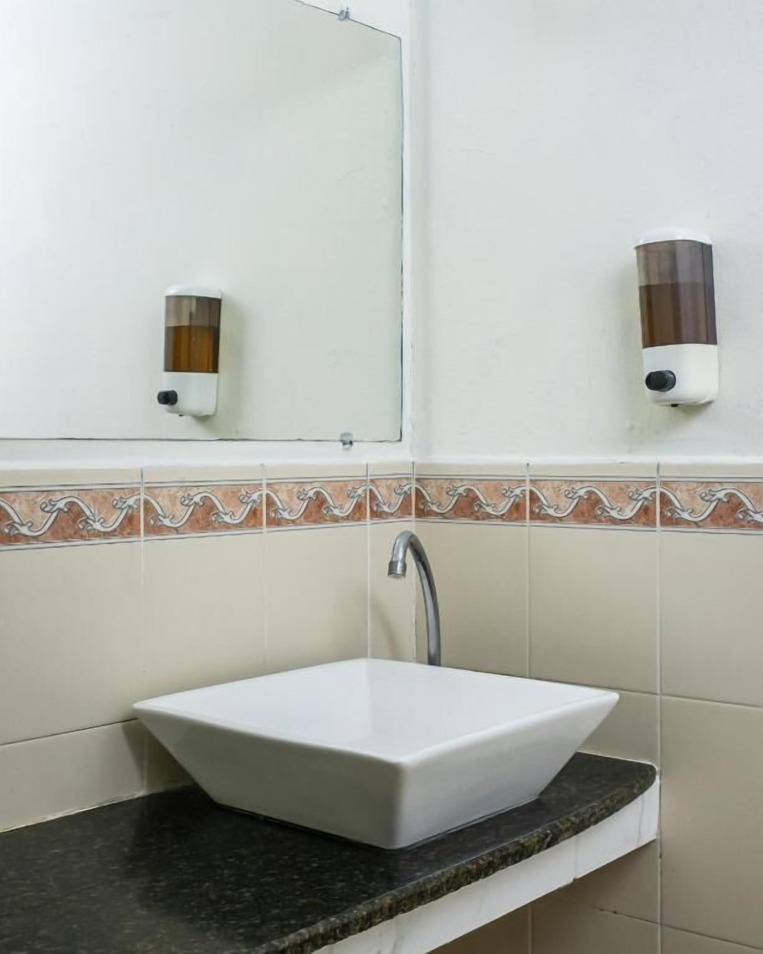 Shower, towels, soap, shampoo