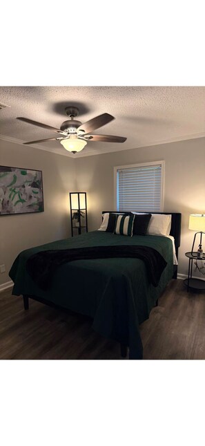 4 Schlafzimmer, Bügeleisen/Bügelbrett, WLAN, Bettwäsche