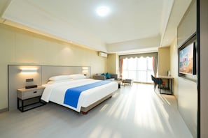 Kamar Double Superior, pemandangan kota | Meja kerja, ruang kerja ramah laptop, dan Wi-Fi gratis