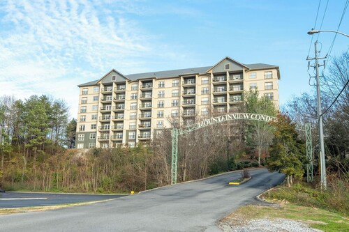 Mountain View Condo 5702