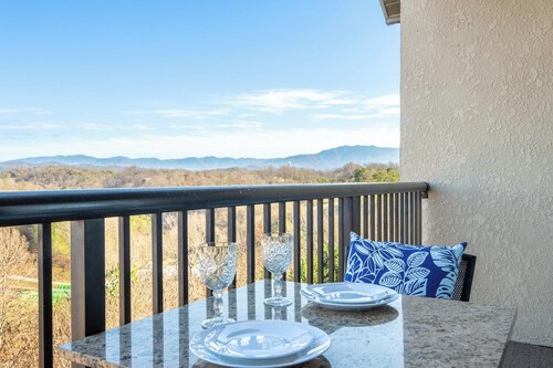 Mountain View Condo 5702