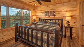 4 bedrooms, individually decorated, individually furnished, bed sheets