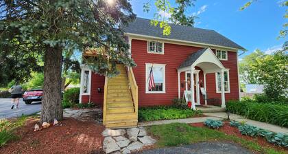 Lovely 1-bedroom apartment with AC in charming Woodstock