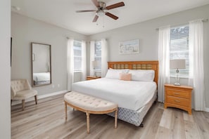 4 bedrooms, iron/ironing board, WiFi, bed sheets - Disney home w/ pool & Game Room (Davenport)