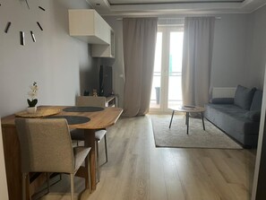 ห้องสตูดิโอสวีท, ระเบียง | ร้านอาหาร
