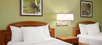 Soho Inn & Suites