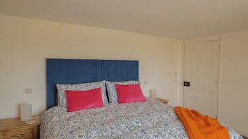 4 bedrooms, free WiFi, individually decorated, individually furnished