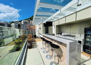Dining - Luxurious penthouse with a pool, sauna, and privacy. (Rio de Janeiro)