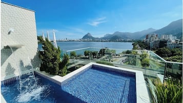 Piscina externa