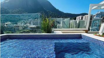 Piscina externa