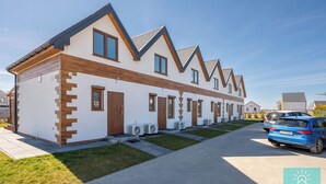 Exterior - Pleasant 2-bedroom house with AC in charming Mielenko (Mielenko)