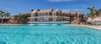 Luxury 3BR Home on the 8th fairway in Lakewood National