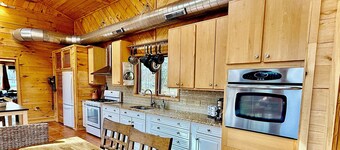 Boutique Northwoods Lake House - Sandy Beach - ATV Access - Sleeps 10