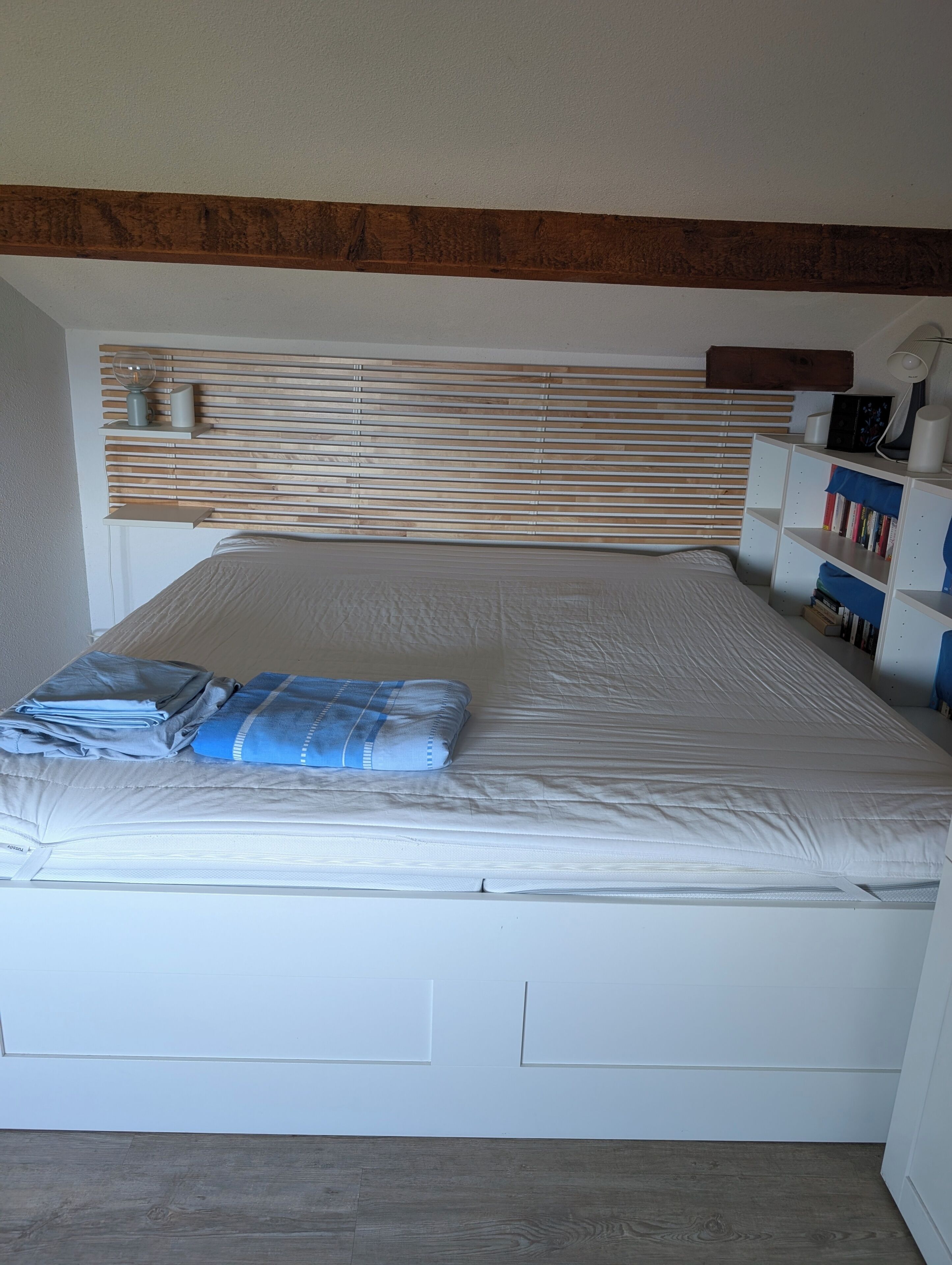 2 chambres, fer et planche à repasser, Wi-Fi, draps fournis