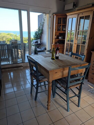 CHEZ NICO
Traumhafter Blick auf den Atlantik. Die Düne ist Ihr Garten.