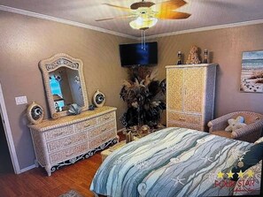 Internet, bed sheets - Peaceful 3-bedroom house with AC in Flagler Beach (Flagler Beach)