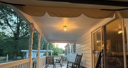 Charming 2-Bedroom Home in the Heart of Seagrove Pottery Country