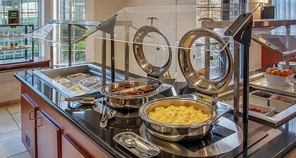 Rocklin Studio w/ Free Breakfast, Hot Tub & Pool