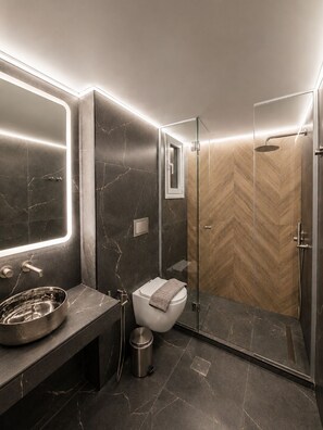 Dusche, Whirlpool, Haartrockner, Seife