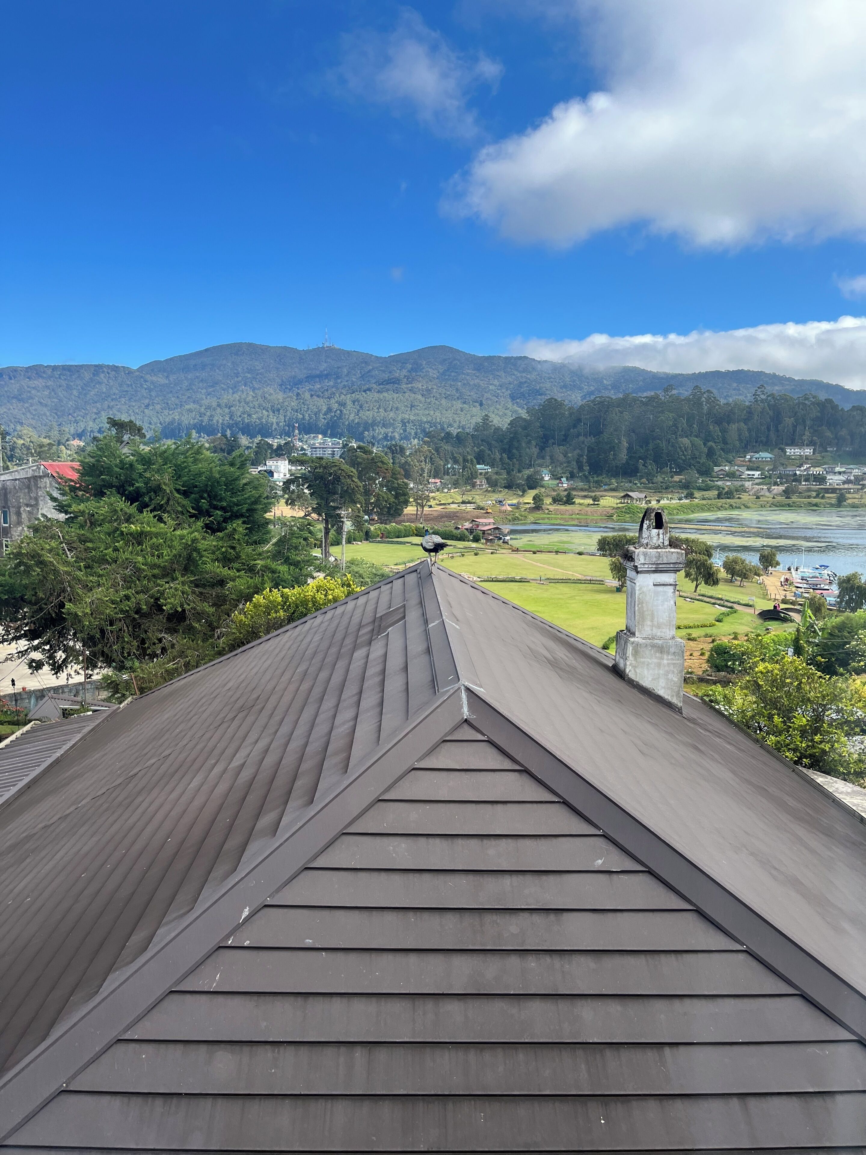 Luxury Apartment, Balcony, Lake View | WiFi (free), bed sheets