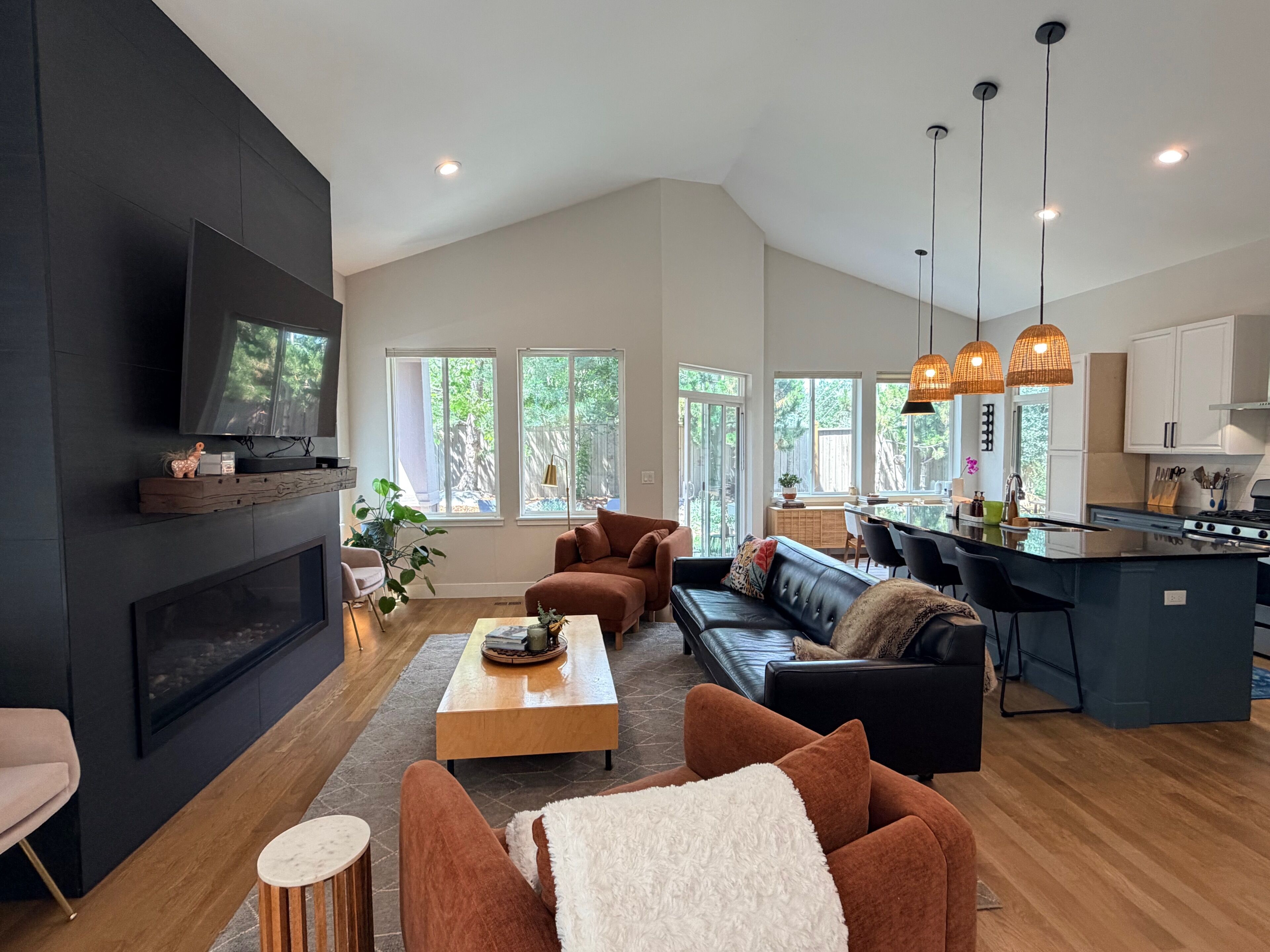 Smart TV, fireplace, table football, books