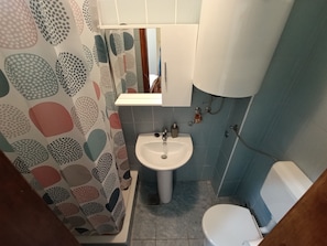 Bathroom - Cozy 1-bedroom studio in pleasant Mošćenička Draga with AC (Mošćenička Draga)