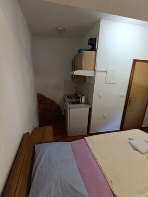 Room - Cozy 1-bedroom studio in pleasant Mošćenička Draga with AC (Mošćenička Draga)