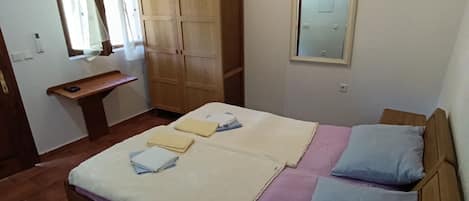 1 dormitorio, wifi, ropa de cama