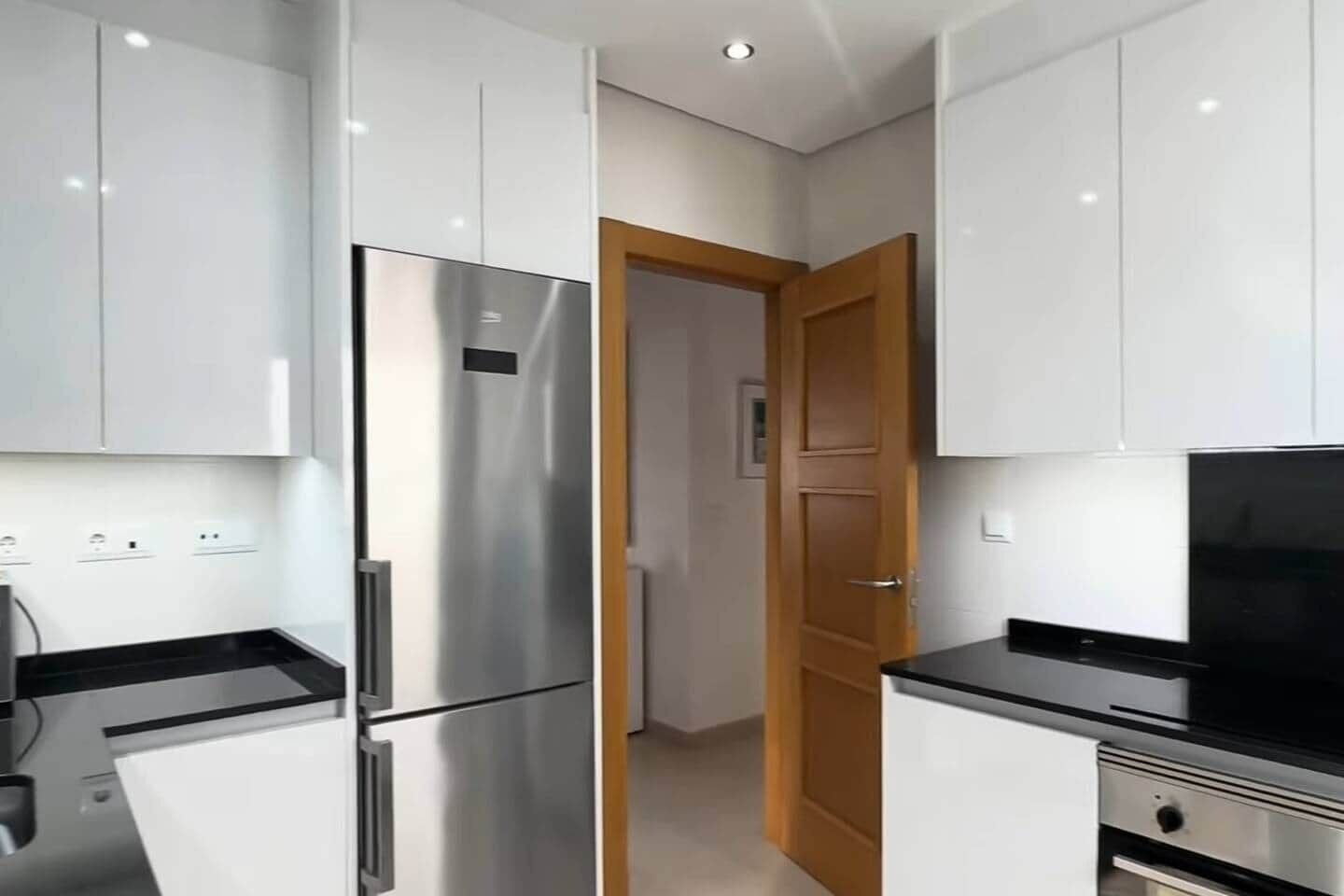 Fridge, oven, stovetop