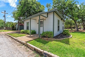 Exterior - Cozy Retreat Near Gruene & Comal River (New Braunfels)