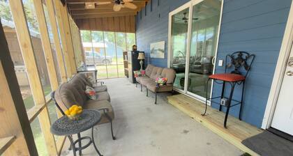 NICEVILLE FLORIDA
Hammock Haven – Spacious, Serene & Just Minutes from the Beach