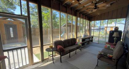 NICEVILLE FLORIDA
Hammock Haven – Spacious, Serene & Just Minutes from the Beach