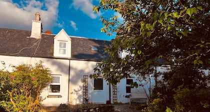 Cosy Cottage Retreat in Edinbane