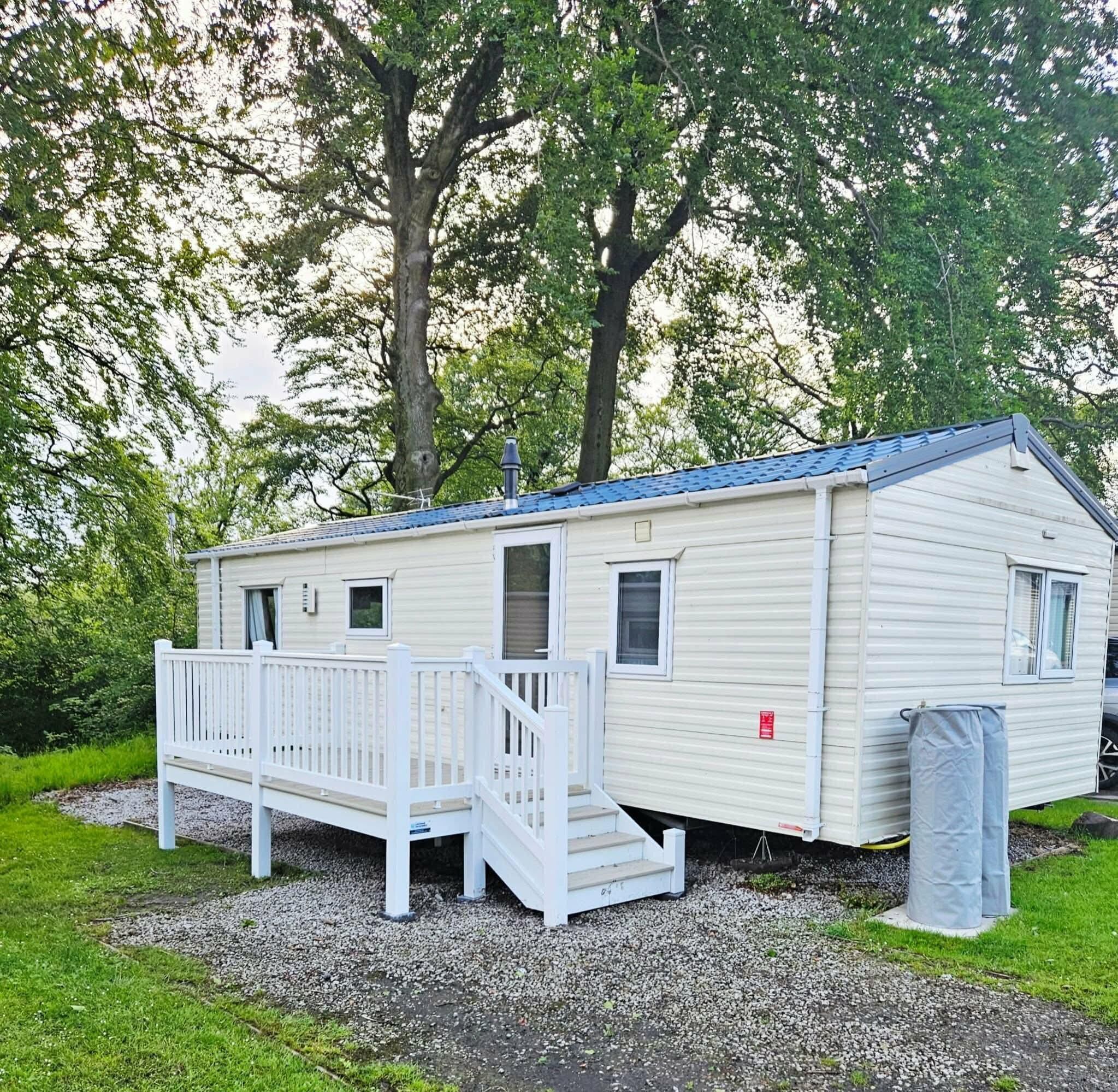 Enjoy a stay in the stunning Yorkshire Dales at Bowland Fell Holiday Park in this 2 bed, 6 berth caravan. Perfect base for exploring.