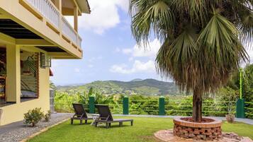 Villa | Terrace/patio